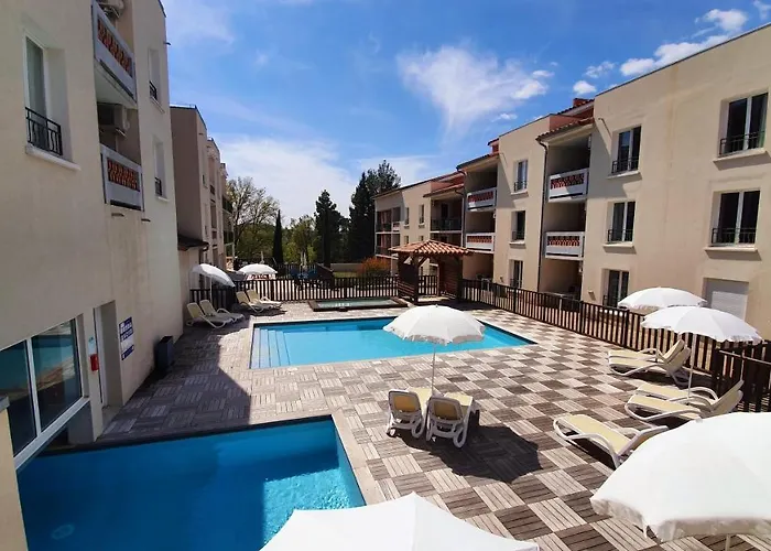 Le Familial - T3 Piscine, Climatisation&balcon *