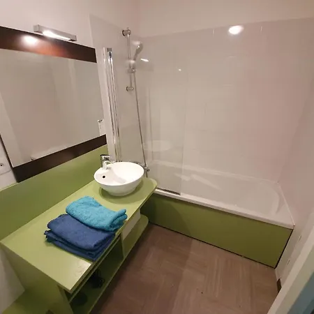 Apartment Le Familial - T3 Piscine, Climatisation & Balcon Greoux-les-Bains