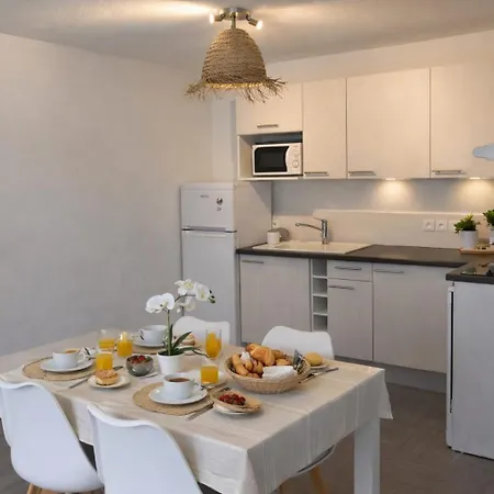 Le Familial - T3 Piscine, Climatisation&balcon Appartement Gréoux-les-Bains